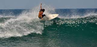 Reasons why moisturizing is important after surfing